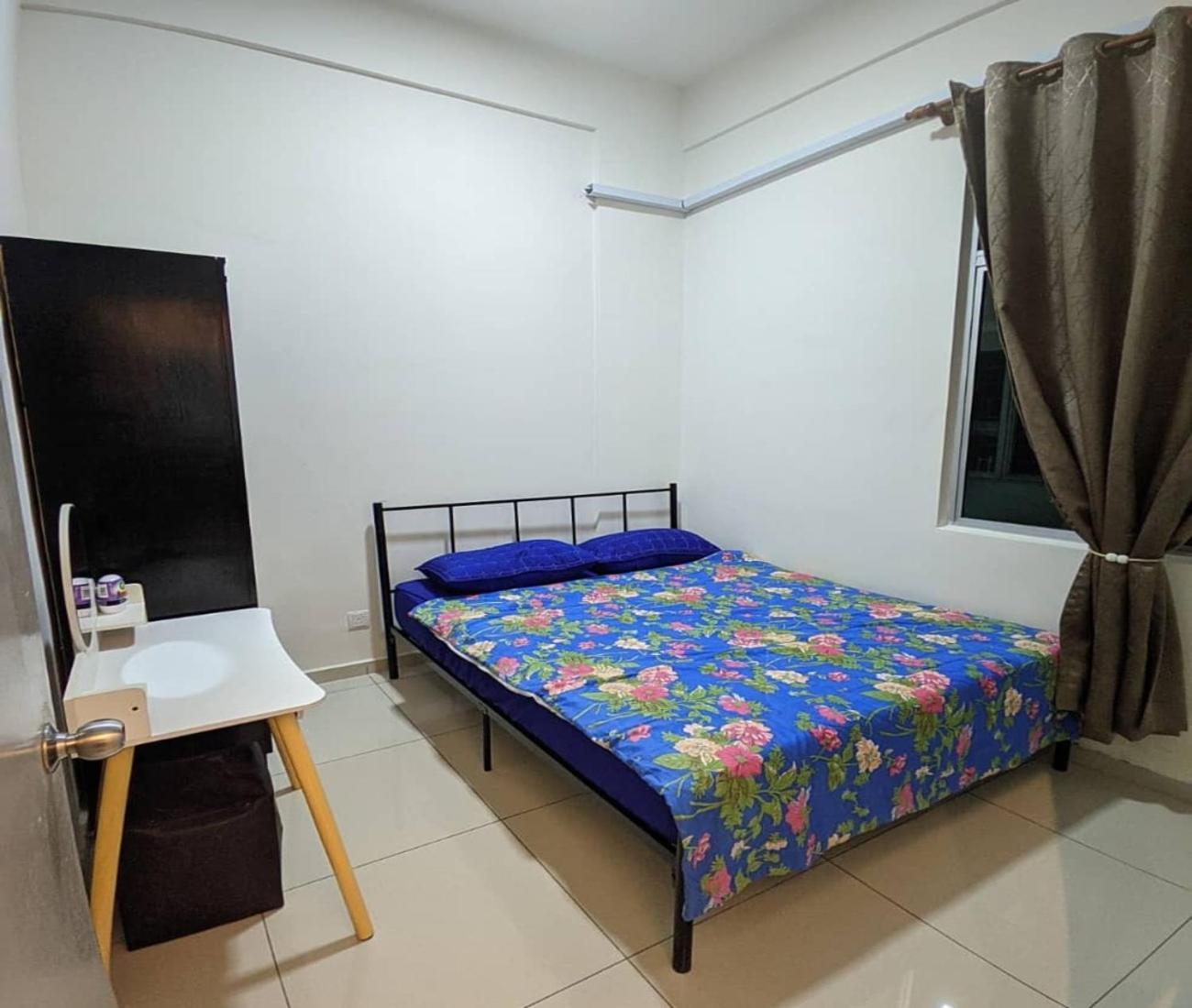 Izz Musliim Apartment *
